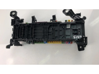   Pojistková skříňka 2465400240   Mercedes-Benz A W176 2014