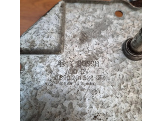 Моторчик заднего дворника 0390201528    Mitsubishi Carisma