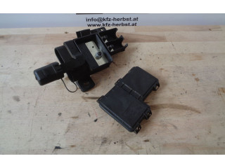   Pojistková skříňka 61138385164, 61138385164   BMW 7 E65 E66 2002