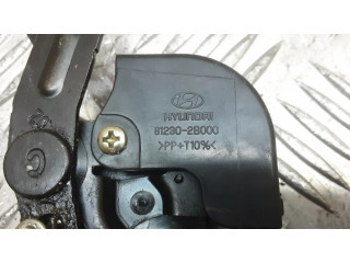 Замок багажника 812302B000    Hyundai Santa Fe 2006-2012 года