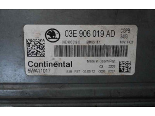 Pojistková skříňka Блок управления двигателем ECU 03E906019AD   Skoda Fabia Mk2 (5J) 2012