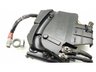 Блок предохранителей AV6T14A067BB   Ford Focus    