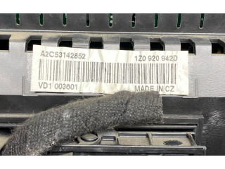 Řídící jednotka 03G906021AB, 03G906021SS   Skoda Octavia Mk2 (1Z) 2008