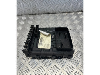 Блок предохранителей  1K0937820B, 1T1937070A   Volkswagen Touran II    