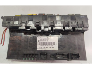 Pojistková skříňka  029545673203   Mercedes-Benz C W203 2000