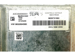 Блок управления двигателя 9839731680, 9832694580   Peugeot 208
