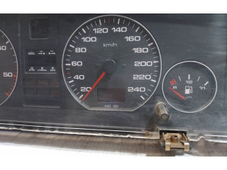 Přístrojová deska  Audi A6 S6 C4 4A 1997 88311219  