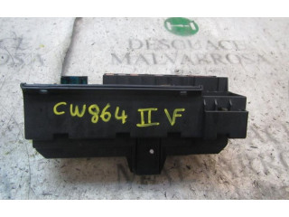 Pojistková skříňka Řídící jednotka BSM 61136900582   BMW 7 E65 E66 2002