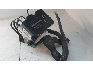 Jednotka ABS 589203Z600   Hyundai i40 2015
