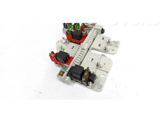   Pojistková skříňka 1635450105, 1635453328   Mercedes-Benz ML W163 2000