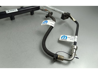 Топливная рампа 05281428AA   Jeep Grand Cherokee WL  
