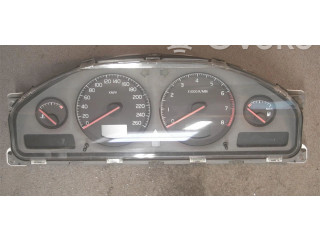 Přístrojová deska  Volvo V70 2000   