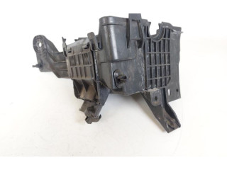   Pojistková skříňka 9671941780   Peugeot 2008  2013