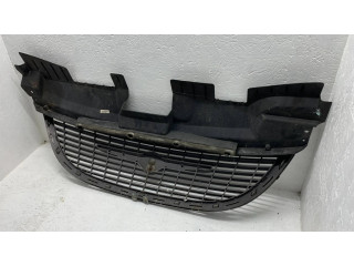 Передняя решётка Chrysler Grand Voyager IV 2001-2007 года 4857522AA      