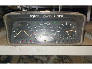 Přístrojová deska  Volkswagen PASSAT B3 1994 5220032310  
