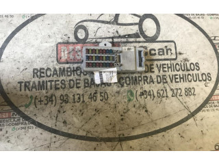 Блок предохранителей B3911703E920   KIA Sorento    