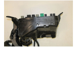   Pojistková skříňka KD45-675X0C   Mazda 3 II 1975