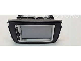 Радио/ проигрыватель CD/DVD / навигация    Smart ForFour II W453    