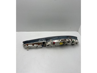 Přístrojová deska  Audi A6 S6 C4 4A 1995 88311219  