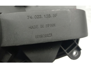Вентилятор печки    8D1820021, 740221233F   Volkswagen Passat Alltrack