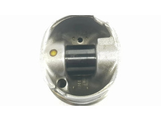 Píst 11257812585   BMW 5 F10 F11   3.0 N57D30A 
