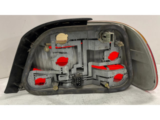 Задний фонарь левый 8379113, 26800303    BMW 7 E38   1993-2001 года