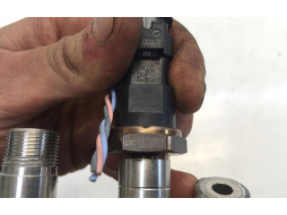 Vstřikovací lišta 175206658R, A2830700000   Nissan Juke II F16     