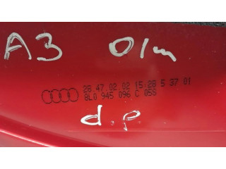 Задний фонарь правый сзади 8L0945096C    Audi A3 S3 8L   1996-2003 года