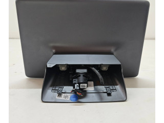 Дисплей    151677900C   Tesla Model Y