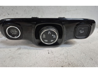 Блок управления климат-контролем 9804007180   Citroen C3 Aircross