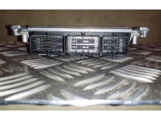 Řídící jednotka 0281011087, 8200233343   Volvo S40, V40 2001