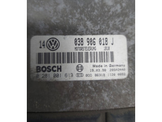Řídící jednotka 038906018J   Volkswagen Golf IV 2002
