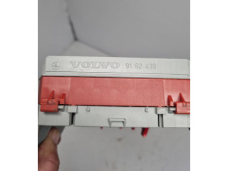   Pojistková skříňka 9162439   Volvo XC70 2006
