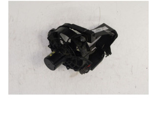 Поршень Электрический вентилятор радиаторов B4D D4 214811690R  Renault Twingo III  