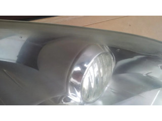 Přední světlo pravé T25, XENON200609   Toyota Avensis T250 2003