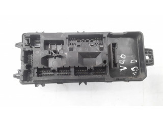   Pojistková skříňka 30889703, 0A1004624972   Volvo S40, V40 1999