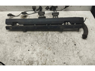Vstřikovací lišta 280150415   BMW 5 E39  pro benzínový motor 2.3  