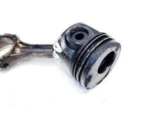  Поршень с шатуном    Audi A4 S4 B5 8D  