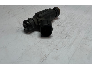 Vstřikovač 3531022600, 9260930006   Hyundai Matrix  pro benzínový motor 1.6  