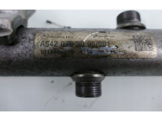 Vstřikovací lišta A6460700295   Mercedes-Benz C W204     