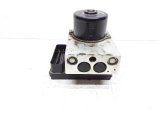 Jednotka ABS 30714956, P30714952   Volvo V70 2006