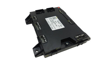 Блок комфорта P0747Q08F, P0747V01C   Tesla Model S   