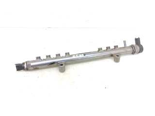Vstřikovací lišta 30777759, 0445215025   Volvo V60    D 5244 T11 