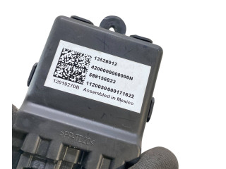 Блок управления 13528012, 588156823   Chevrolet Malibu