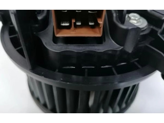 Вентилятор печки    8E1820021E   Seat Exeo (3R)