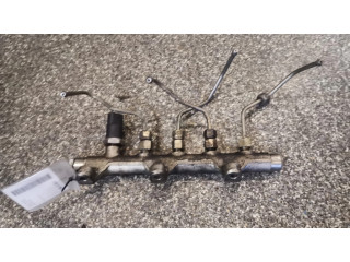 Vstřikovací lišta 8200010077   Renault Espace III  pro naftový motor 2.2  