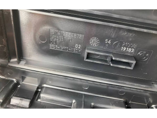   Pojistková skříňka 9224872   BMW 4 F32 F33 2017