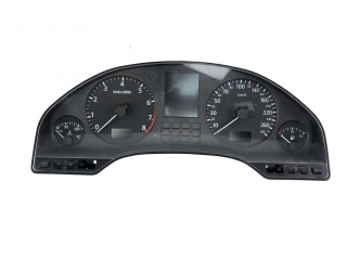 Панель приборов 110008639026, 4D0919033T   Audi A8 S8 D2 4D       