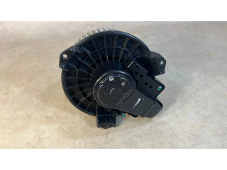Вентилятор печки    87103-0D220, 87103-02150   Toyota RAV 4 (XA40)