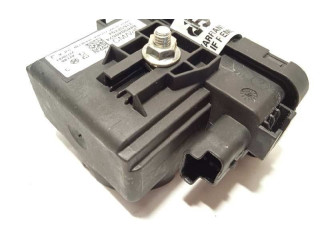 Блок управления 8889040624, 31652494   Lynk & co 01